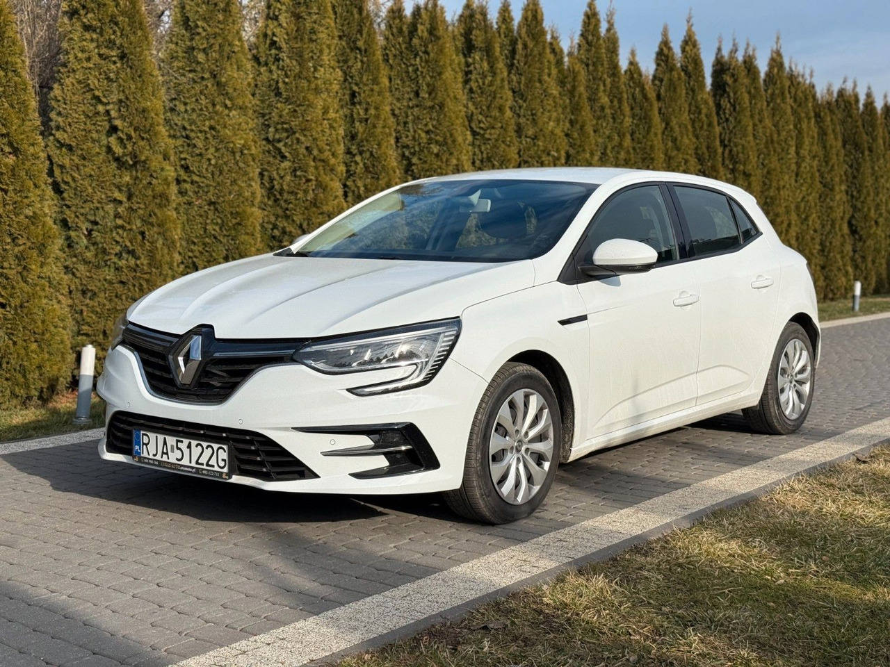 Renault Megane IN GWARANTY - سيارة: صورة 1 Renault Megane IN GWARANTY - سيارة: صورة 1