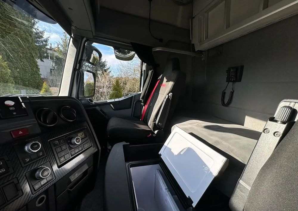 Renault T 520 HIGH - وحدة جر: صورة 4 Renault T 520 HIGH - وحدة جر: صورة 4