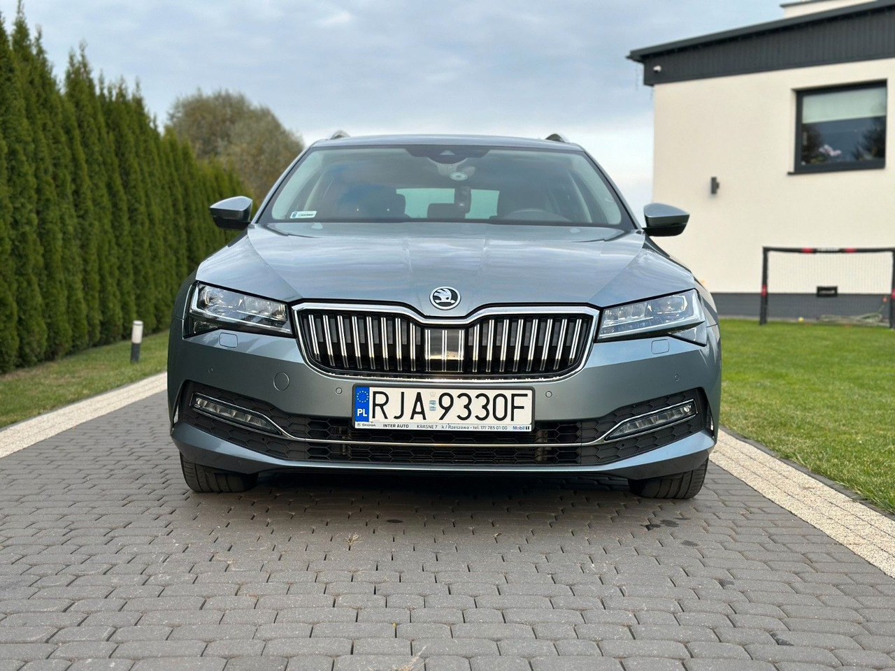 Skoda Superb 2.0 TDI SCR 147kW DSG STYLE COMBI - سيارة: صورة 2 Skoda Superb 2.0 TDI SCR 147kW DSG STYLE COMBI - سيارة: صورة 2