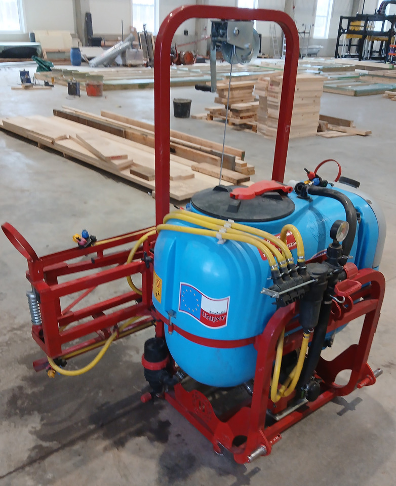 P329/2 - بخاخ مركب على الجرار: صورة 3 P329/2 - بخاخ مركب على الجرار: صورة 3