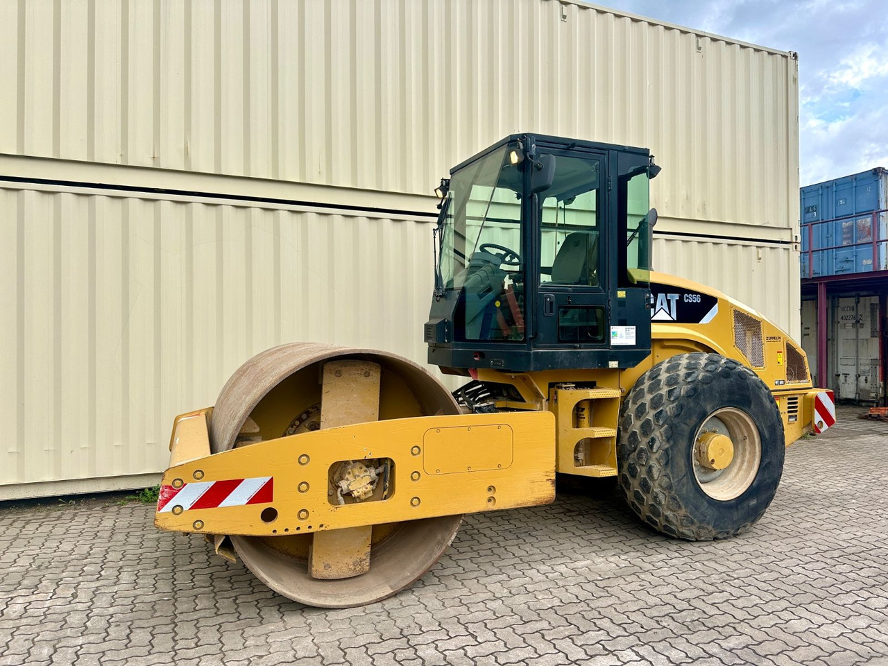 CAT CS56 / 3.782 H / Deutsche Maschine - مدحلة ضاغطة: صورة 2 CAT CS56 / 3.782 H / Deutsche Maschine - مدحلة ضاغطة: صورة 2