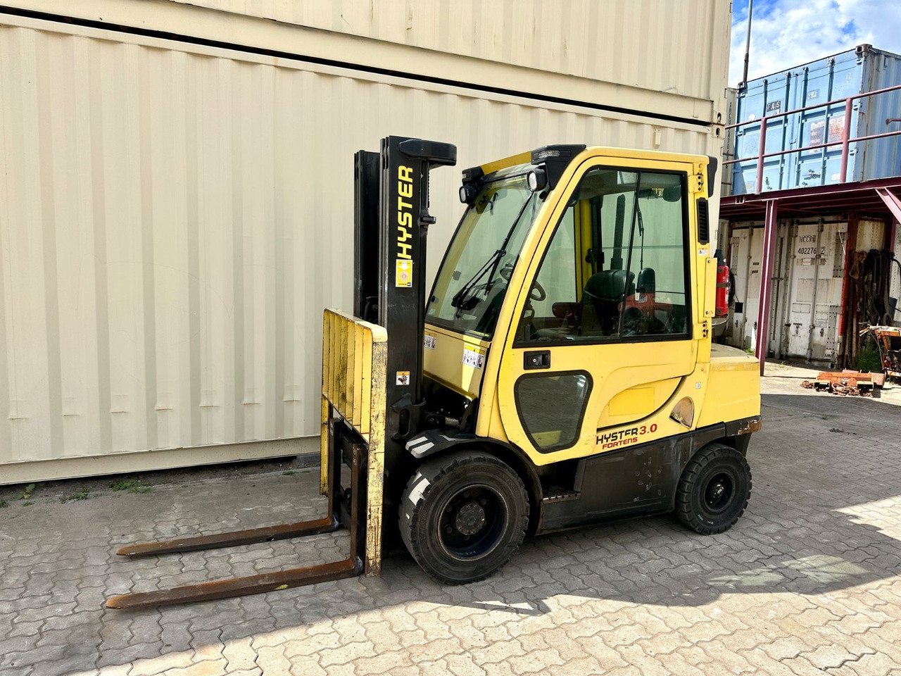 Hyster H3.0FT / Diesel / Triplex / Ex Armee - رافعة شوكية ديزل: صورة 1 Hyster H3.0FT / Diesel / Triplex / Ex Armee - رافعة شوكية ديزل: صورة 1