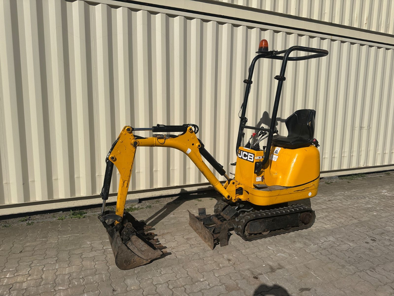 JCB 8008 CTS, 2021 BJ, 972 BH, 3 x Löffel - حفارة مُصَّغرة: صورة 1 JCB 8008 CTS, 2021 BJ, 972 BH, 3 x Löffel - حفارة مُصَّغرة: صورة 1