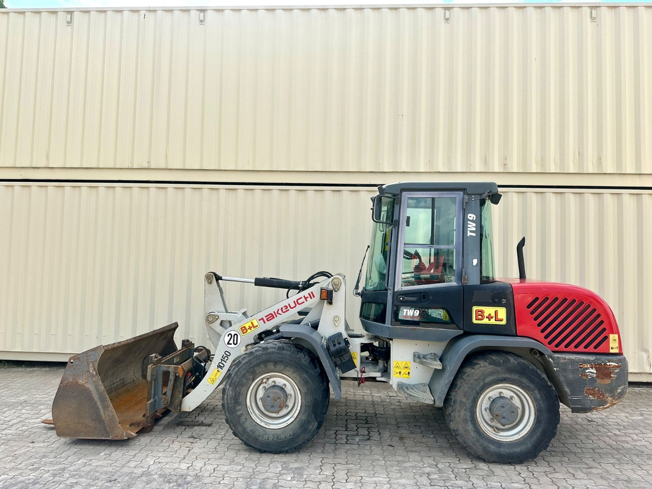 Takeuchi TW9 /4.800 KG /Deutsche Maschine /Gabel+Schaufel - اللودر بعجل: صورة 2 Takeuchi TW9 /4.800 KG /Deutsche Maschine /Gabel+Schaufel - اللودر بعجل: صورة 2