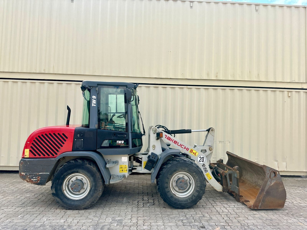 Takeuchi TW9 /4.800 KG /Deutsche Maschine /Gabel+Schaufel - اللودر بعجل: صورة 4 Takeuchi TW9 /4.800 KG /Deutsche Maschine /Gabel+Schaufel - اللودر بعجل: صورة 4