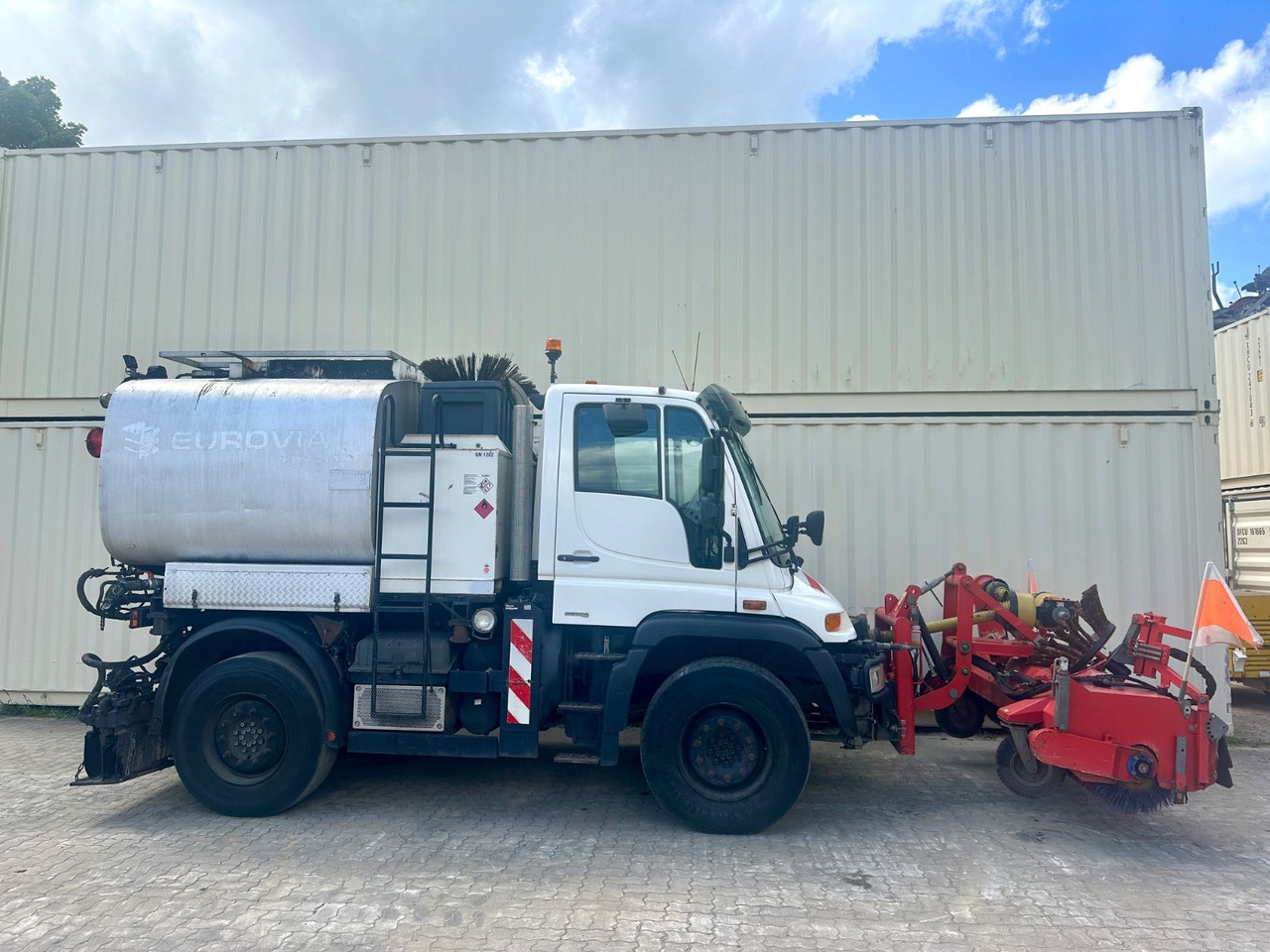Unimog U400 Schäfer-Technic Bitum/Asphalt / TÜV 02/2026 - شاحنة: صورة 5 Unimog U400 Schäfer-Technic Bitum/Asphalt / TÜV 02/2026 - شاحنة: صورة 5
