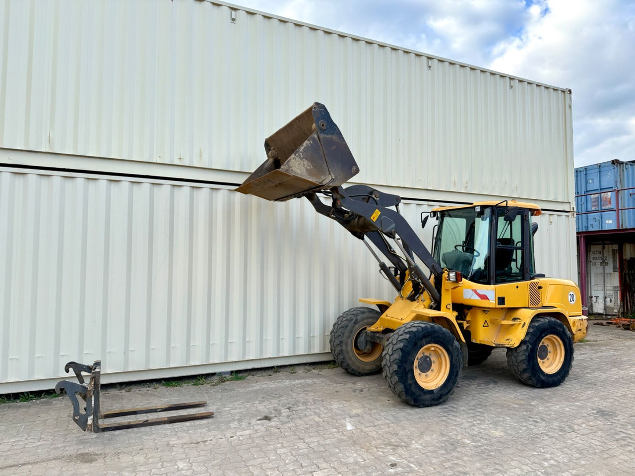 Volvo L30G / 2014 BJ / Klappschaufel + Gabel - اللودر بعجل: صورة 2 Volvo L30G / 2014 BJ / Klappschaufel + Gabel - اللودر بعجل: صورة 2