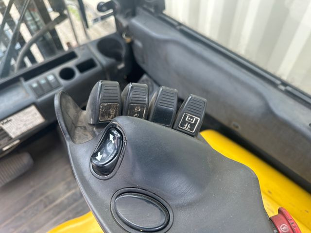 رافعة شوكية كهربائية Yale ERP30VL / Seitenschieber + Zinkenverstellung: صورة 15 رافعة شوكية كهربائية Yale ERP30VL / Seitenschieber + Zinkenverstellung: صورة 15