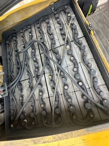 رافعة شوكية كهربائية Yale ERP30VL / Seitenschieber + Zinkenverstellung: صورة 13 رافعة شوكية كهربائية Yale ERP30VL / Seitenschieber + Zinkenverstellung: صورة 13