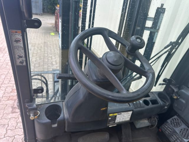 رافعة شوكية كهربائية Yale ERP30VL / Seitenschieber + Zinkenverstellung: صورة 14 رافعة شوكية كهربائية Yale ERP30VL / Seitenschieber + Zinkenverstellung: صورة 14