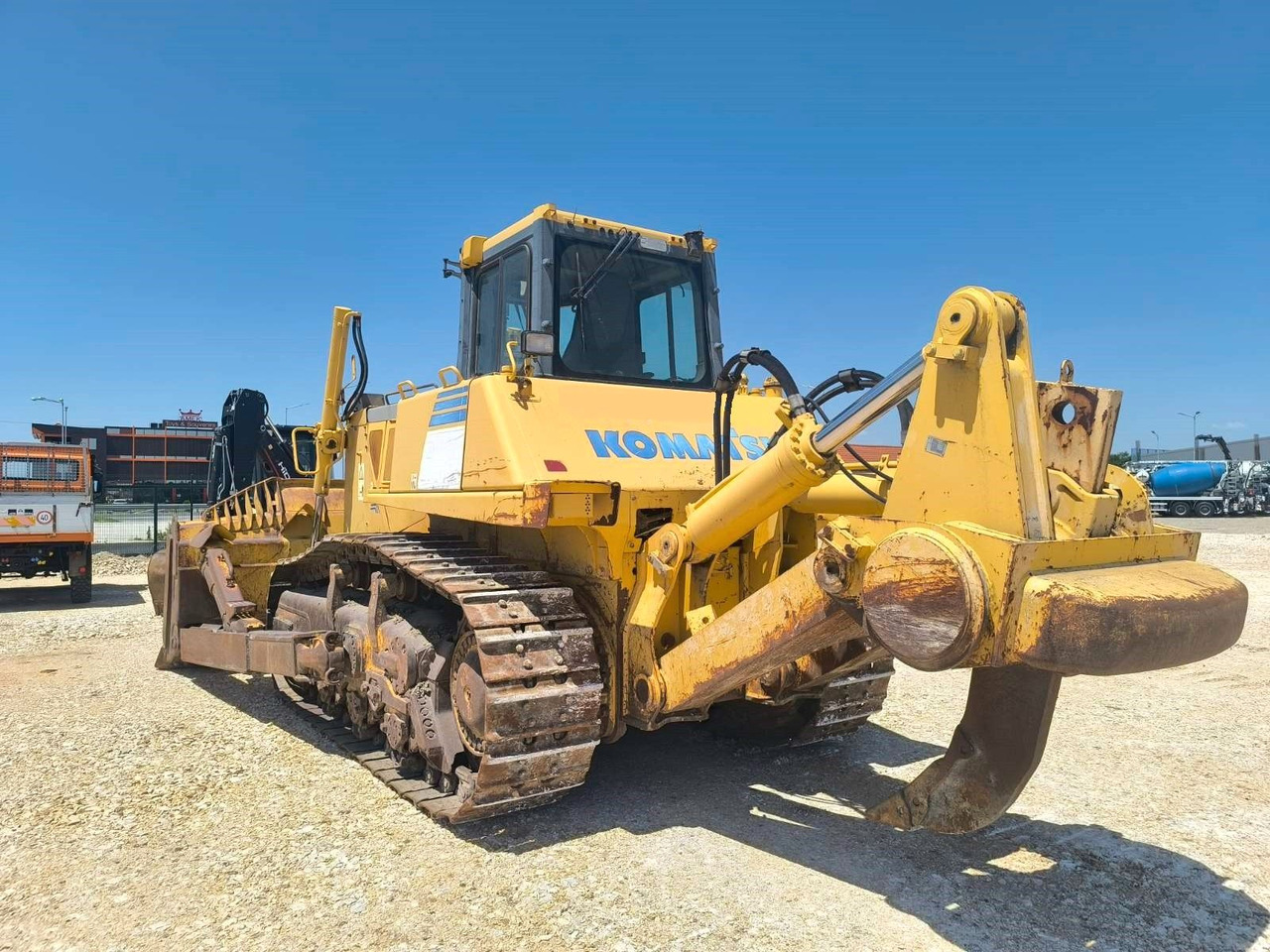 Komatsu D155AX-6 - جرافة: صورة 5 Komatsu D155AX-6 - جرافة: صورة 5