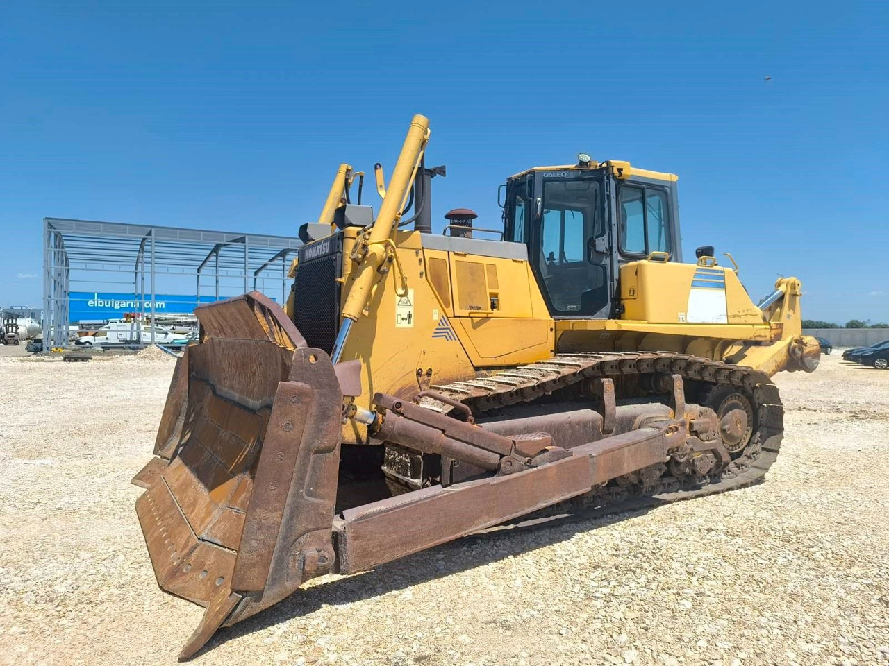 Komatsu D155AX-6 - جرافة: صورة 3 Komatsu D155AX-6 - جرافة: صورة 3