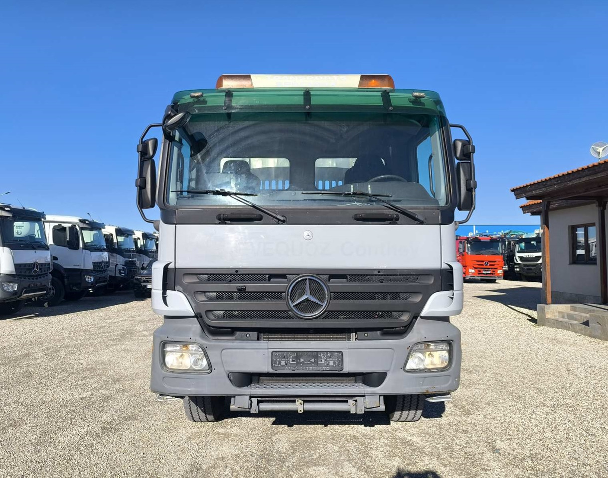MERCEDES-BENZ Actros 1855 4X4 - شاحنة قلاب: صورة 2 MERCEDES-BENZ Actros 1855 4X4 - شاحنة قلاب: صورة 2