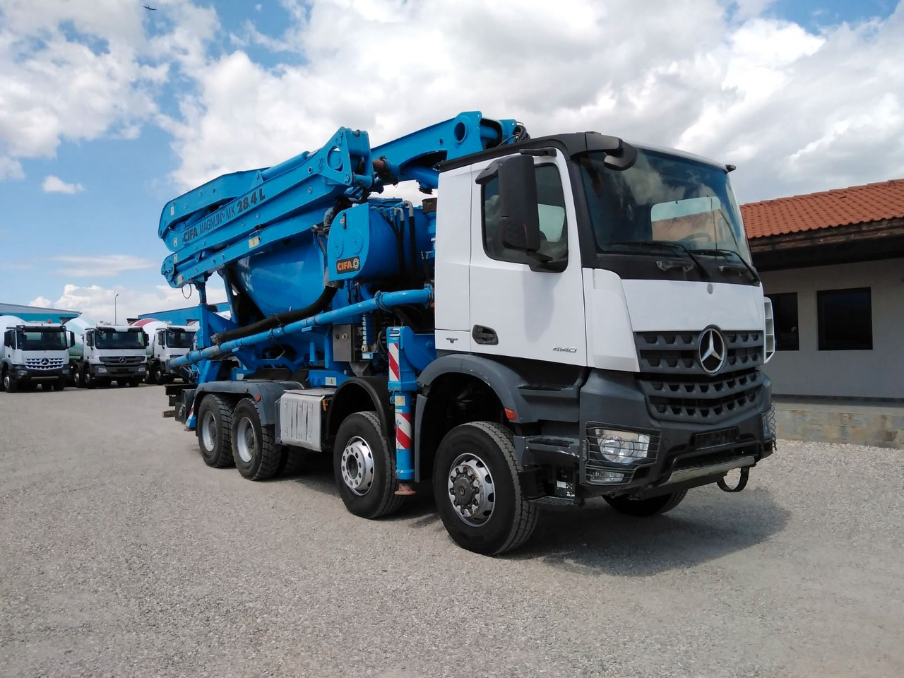 Mercedes-Benz AROCS 4140 CIFA MAGNUM MK28.4L 8X6 - خلاطة مع مضخة: صورة 1 Mercedes-Benz AROCS 4140 CIFA MAGNUM MK28.4L 8X6 - خلاطة مع مضخة: صورة 1