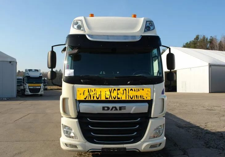 DAF CF 410 EURO 6 Laweta - Platforma super stan - شاحنات مسطحة: صورة 2 DAF CF 410 EURO 6 Laweta - Platforma super stan - شاحنات مسطحة: صورة 2