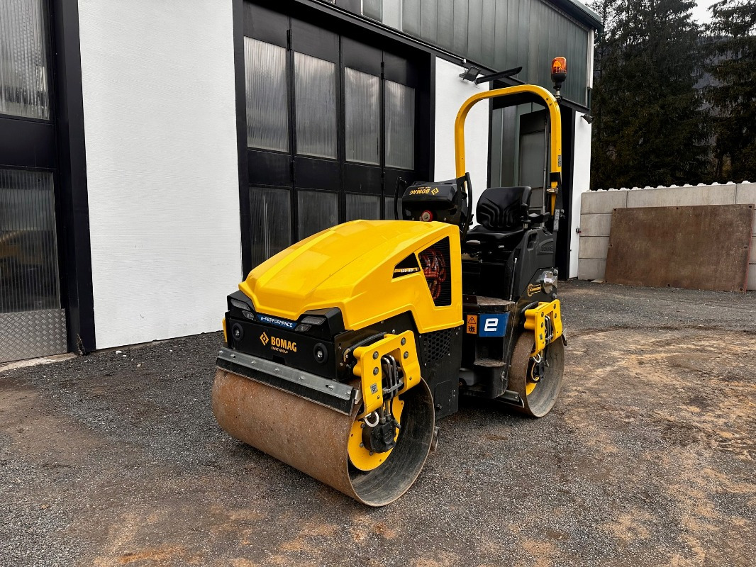 BOMAG DE BW 120 ADe-5 - مدحلة: صورة 1 BOMAG DE BW 120 ADe-5 - مدحلة: صورة 1