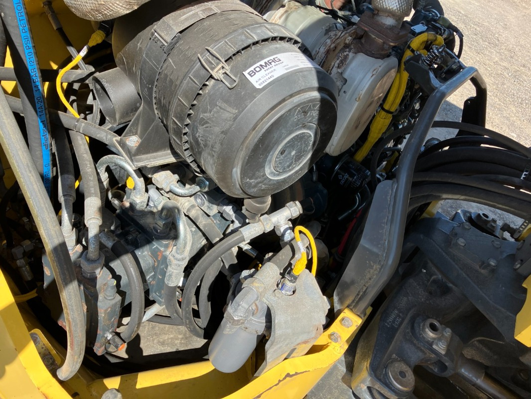 BOMAG DE BW 161 AD-5 Stage IIIb/Tier 4i - مدحلة اسفلت: صورة 4 BOMAG DE BW 161 AD-5 Stage IIIb/Tier 4i - مدحلة اسفلت: صورة 4
