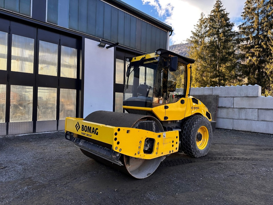 BOMAG DE BW 177 BVC-5 Stage V/Tier 4f - مدحلة ضاغطة: صورة 1 BOMAG DE BW 177 BVC-5 Stage V/Tier 4f - مدحلة ضاغطة: صورة 1
