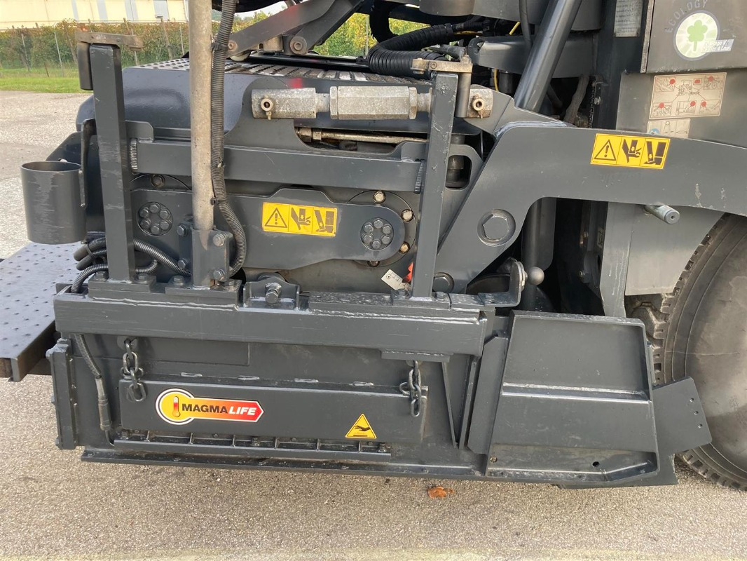 مدادة الأسفلت BOMAG IT BF 300 P-2 S340-2 TV  Stage V/Tier 4f: صورة 18