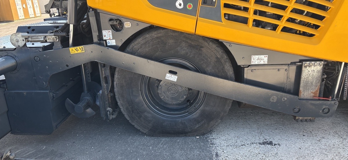 BOMAG IT BF 600 P-2 S500 Stage IV/Tier 4f - مدادة الأسفلت: صورة 3 BOMAG IT BF 600 P-2 S500 Stage IV/Tier 4f - مدادة الأسفلت: صورة 3