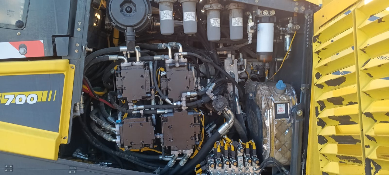 BOMAG IT BF 700 C-2 S500 Stage IV/Tier 4f - مدادة الأسفلت: صورة 3 BOMAG IT BF 700 C-2 S500 Stage IV/Tier 4f - مدادة الأسفلت: صورة 3