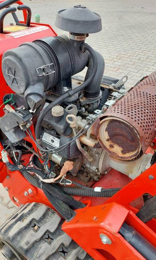 حفارة الخنادق Koparka łańcuchowa Ditch Witch C24X 24 KM Honda: صورة 10