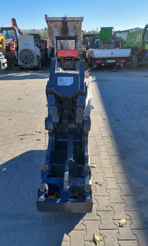 NOWA szczęka krusząca Mustang RH16 1500kg - مقص الهدم - آلات البناء: صورة 3 NOWA szczęka krusząca Mustang RH16 1500kg - مقص الهدم - آلات البناء: صورة 3