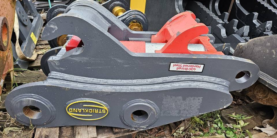 Nowe szybkozłącze Strickland do 20-25t koparki PC210 sworzeń 80 mm Geith - قارنة توصيل هيدروليكي: صورة 1 Nowe szybkozłącze Strickland do 20-25t koparki PC210 sworzeń 80 mm Geith - قارنة توصيل هيدروليكي: صورة 1