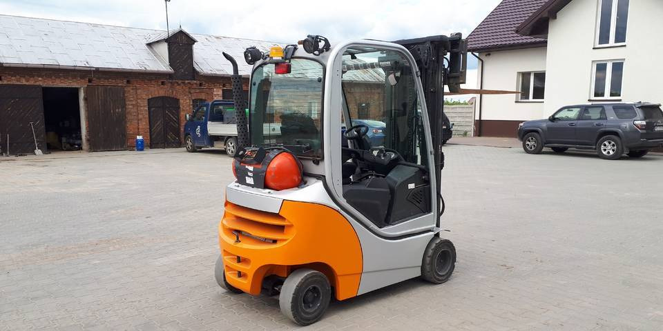 Wózek widłowy Still RX70-20 triplex przesuw - رافعة شوكية تعمل بالغاز: صورة 3 Wózek widłowy Still RX70-20 triplex przesuw - رافعة شوكية تعمل بالغاز: صورة 3