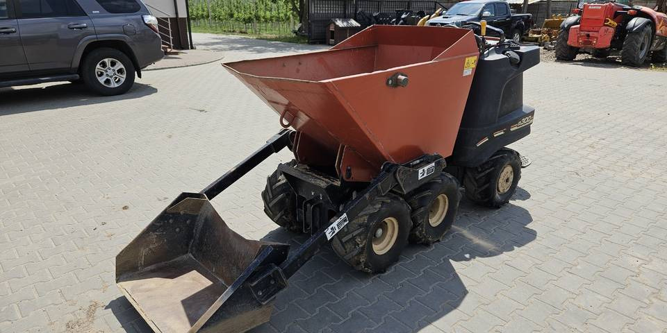 Wozidło samozaładowcze Ditch Witch R300 koparka łańcuchowa - شاحنة قلابة صغيرة: صورة 2 Wozidło samozaładowcze Ditch Witch R300 koparka łańcuchowa - شاحنة قلابة صغيرة: صورة 2