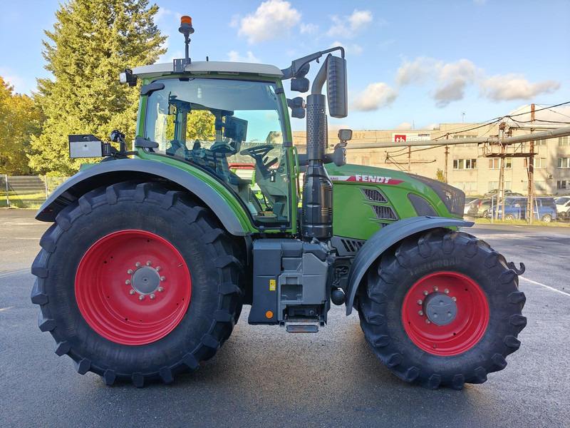 Fendt 724 Vario Profi plus - جرار: صورة 2 Fendt 724 Vario Profi plus - جرار: صورة 2