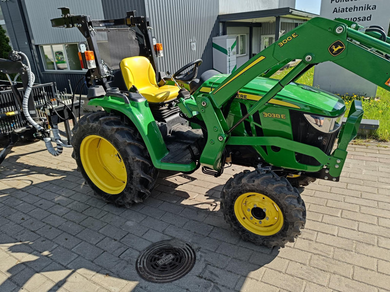 John Deere 3038E Vahva Jussi 400 - جرار: صورة 4 John Deere 3038E Vahva Jussi 400 - جرار: صورة 4