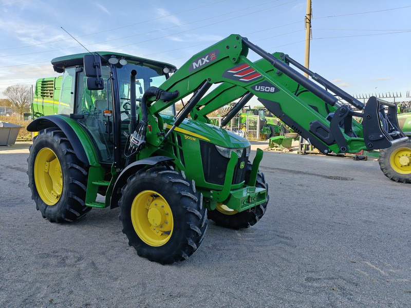 John Deere 5100M - جرار: صورة 1 John Deere 5100M - جرار: صورة 1