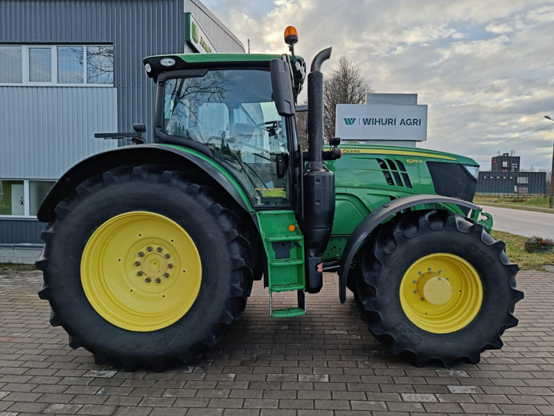 John Deere 6215R - جرار: صورة 2 John Deere 6215R - جرار: صورة 2