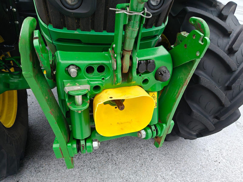 جرار John Deere 6215R: صورة 11 جرار John Deere 6215R: صورة 11