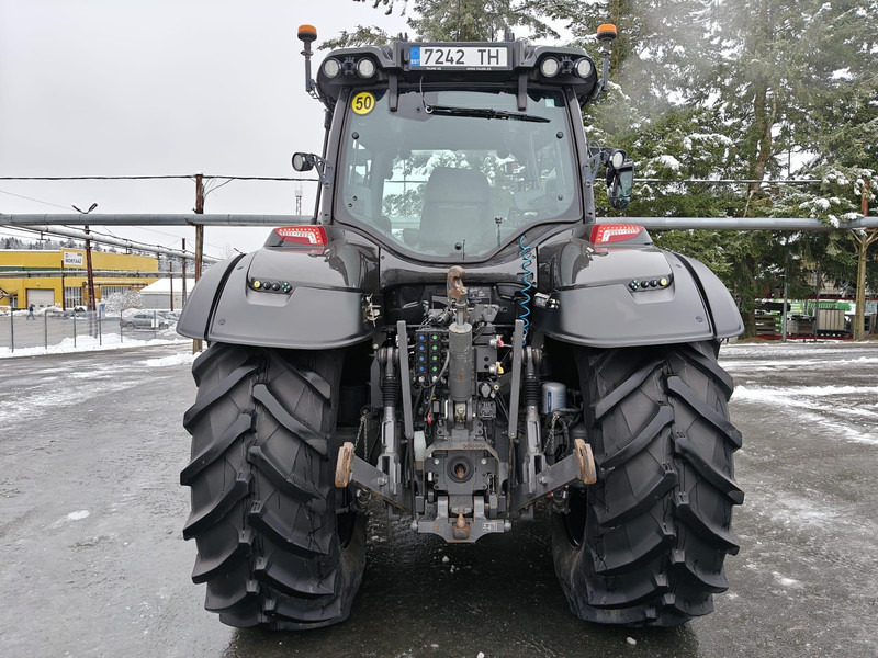 Valtra T255 Versu RTK - جرار: صورة 4 Valtra T255 Versu RTK - جرار: صورة 4