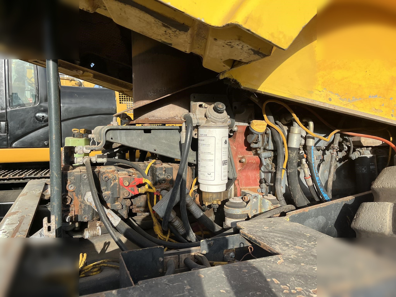 مدحلة BOMAG BW226DH-4: صورة 9