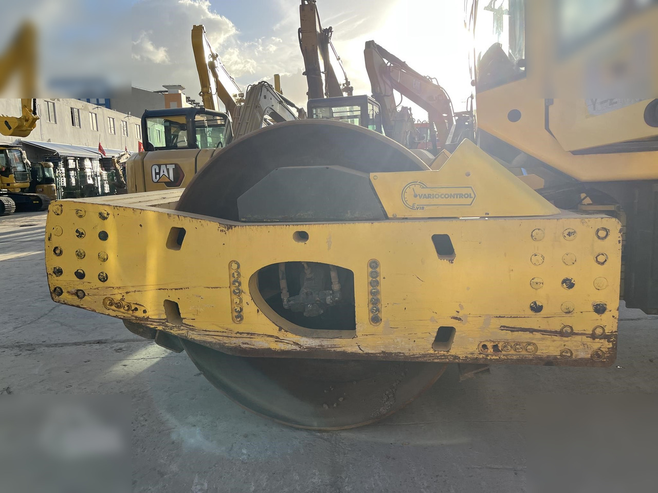 مدحلة BOMAG BW226DH-4: صورة 6
