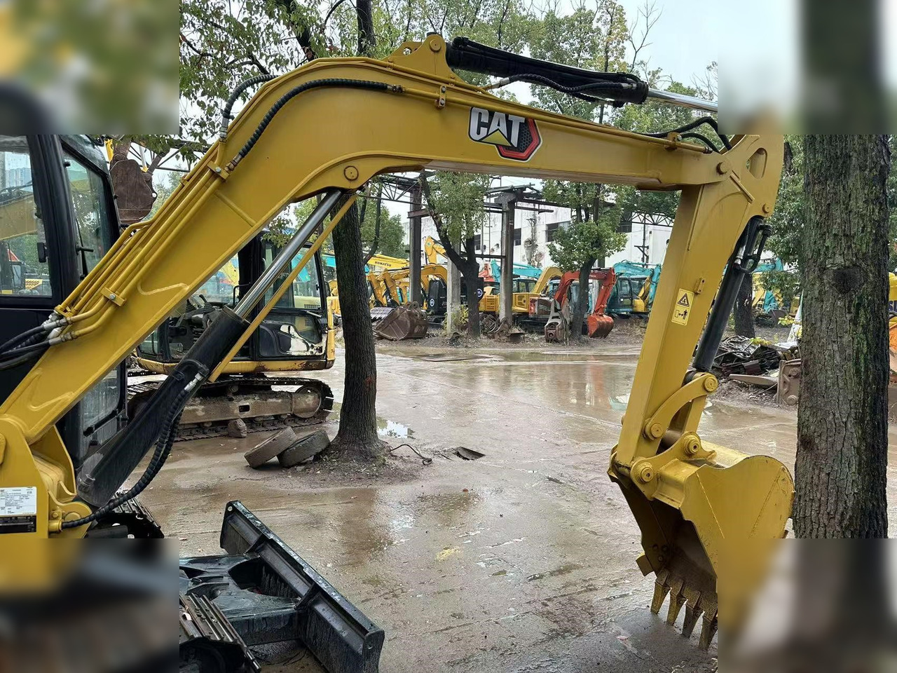 CATERPILLAR 305.5E - حفارة مُصَّغرة: صورة 4 CATERPILLAR 305.5E - حفارة مُصَّغرة: صورة 4