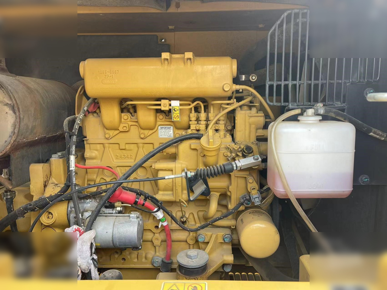 CATERPILLAR 307.5 - حفار زحاف: صورة 5 CATERPILLAR 307.5 - حفار زحاف: صورة 5