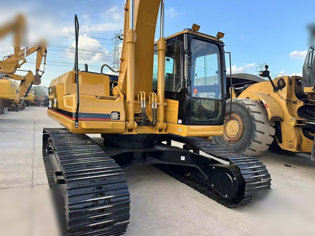 CATERPILLAR 320BL - حفار زحاف: صورة 4 CATERPILLAR 320BL - حفار زحاف: صورة 4