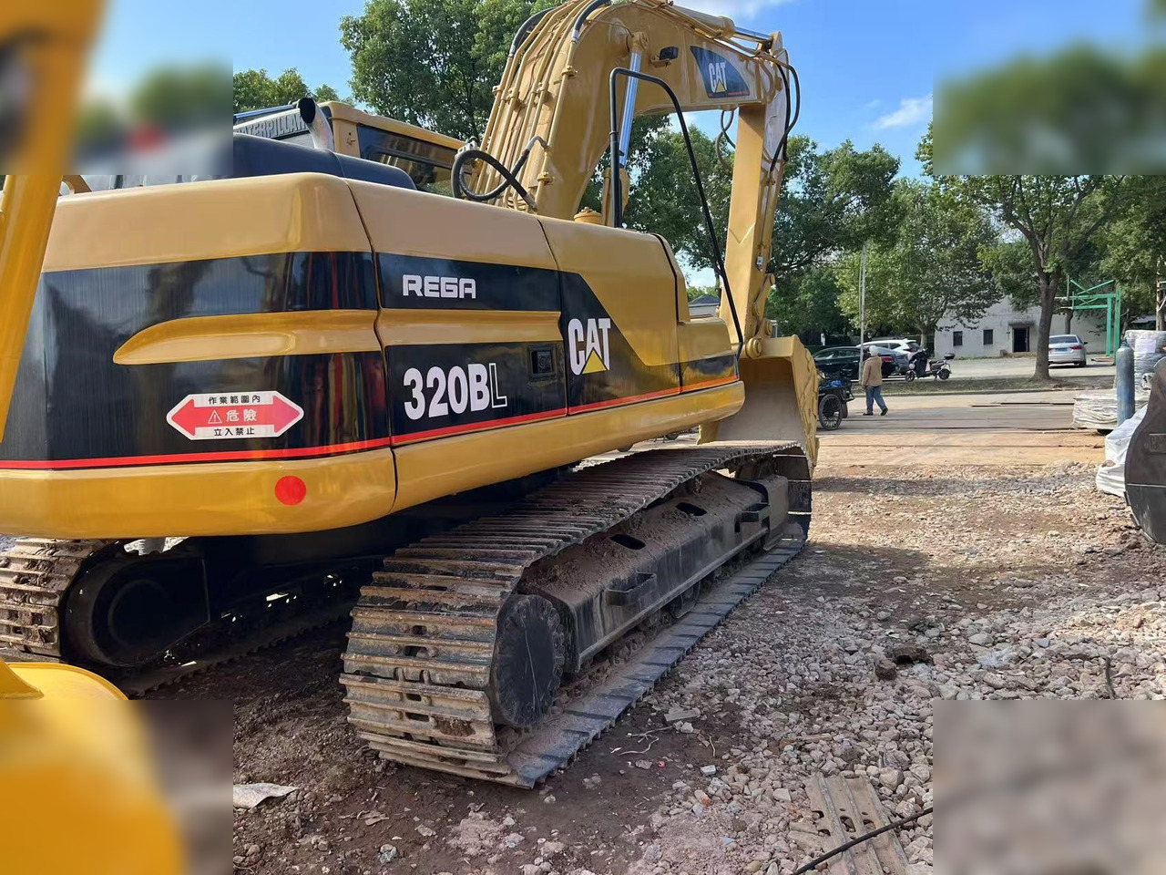 CATERPILLAR 320BL - حفار زحاف: صورة 3 CATERPILLAR 320BL - حفار زحاف: صورة 3