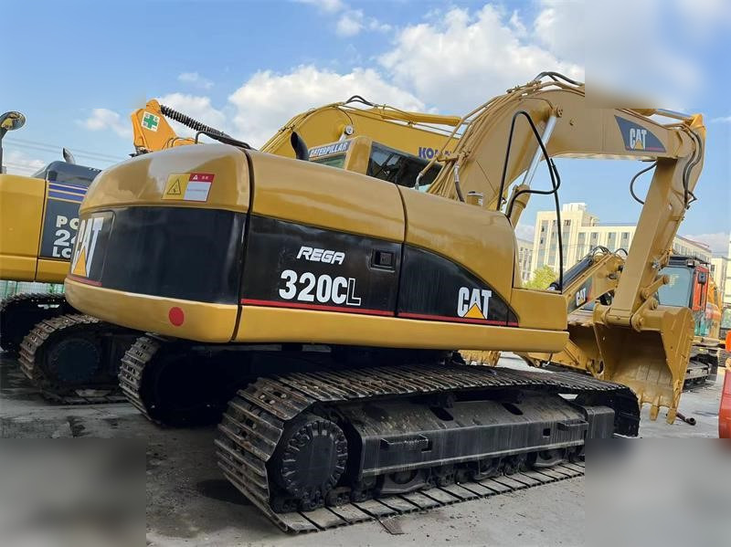 CATERPILLAR 320CL - حفار زحاف: صورة 1 CATERPILLAR 320CL - حفار زحاف: صورة 1