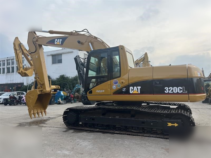 CATERPILLAR 320CL - حفار زحاف: صورة 1 CATERPILLAR 320CL - حفار زحاف: صورة 1