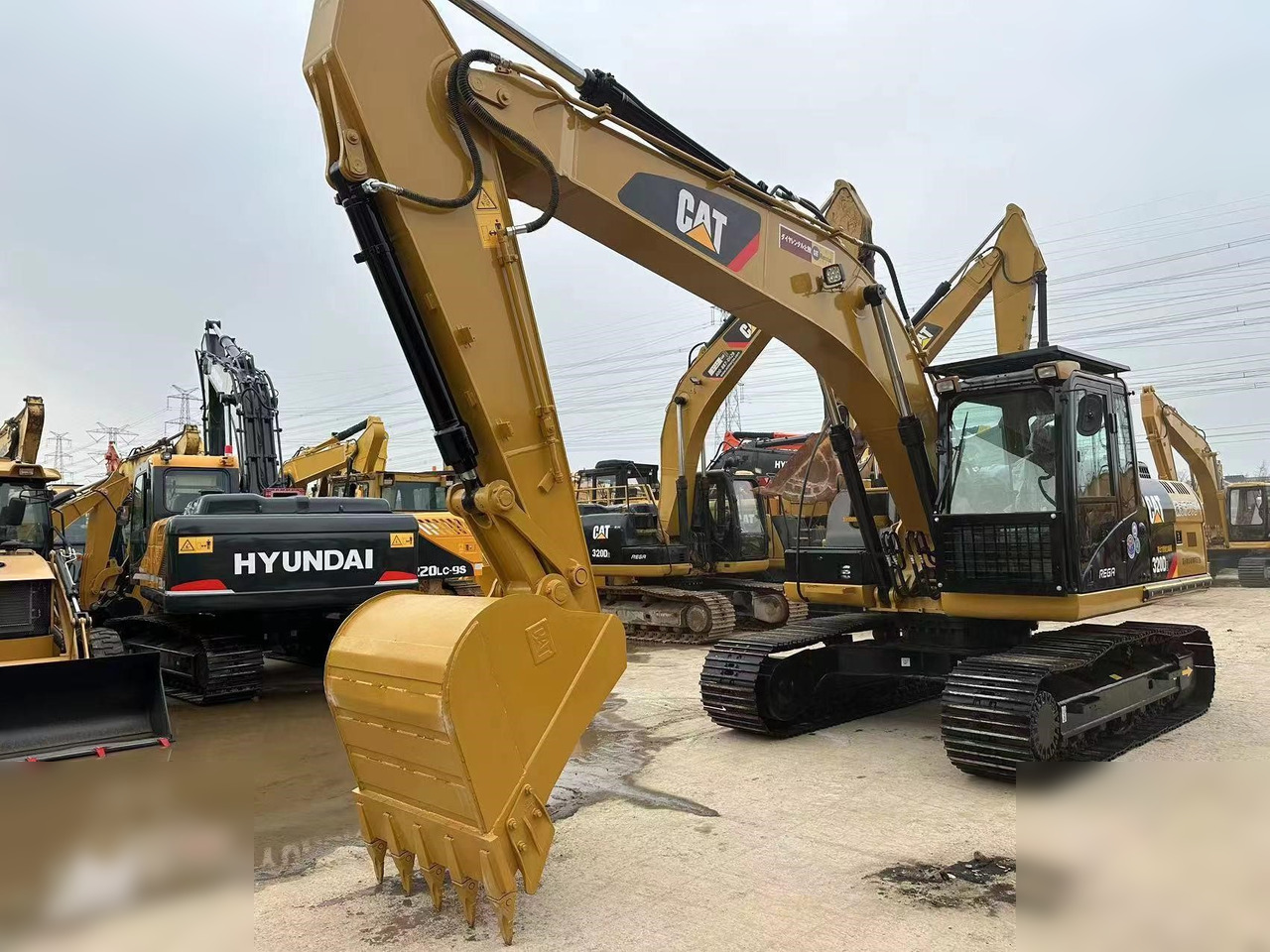 CATERPILLAR 320D2 - حفار زحاف: صورة 5 CATERPILLAR 320D2 - حفار زحاف: صورة 5