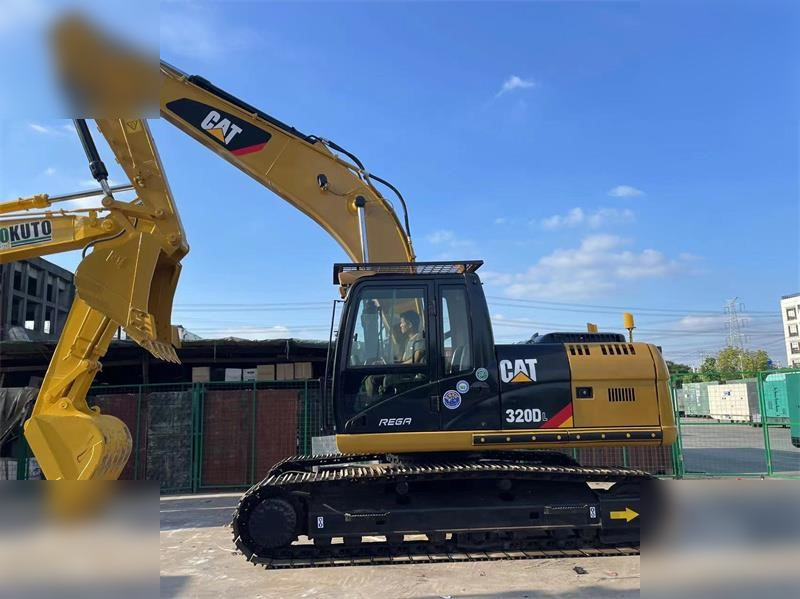 CATERPILLAR 320DL - حفار زحاف: صورة 3 CATERPILLAR 320DL - حفار زحاف: صورة 3