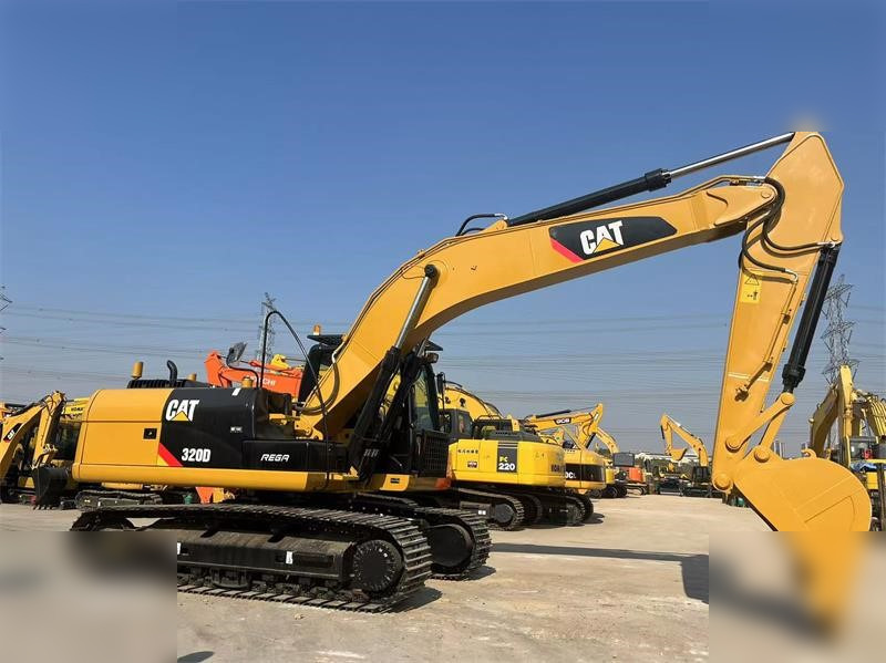 CATERPILLAR 320D - حفار زحاف: صورة 2 CATERPILLAR 320D - حفار زحاف: صورة 2