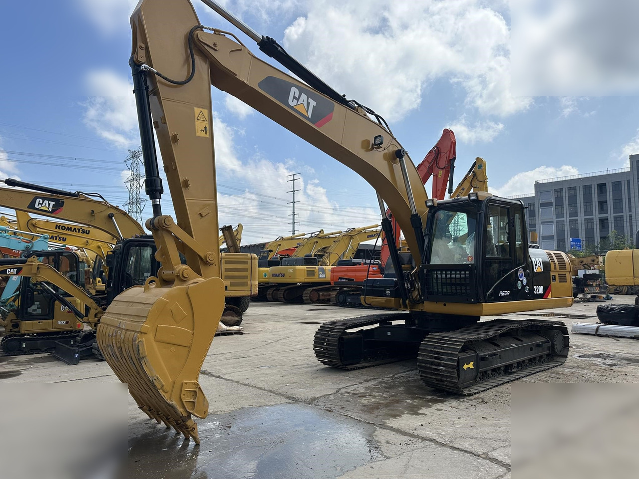 CATERPILLAR 320D - حفار زحاف: صورة 5 CATERPILLAR 320D - حفار زحاف: صورة 5