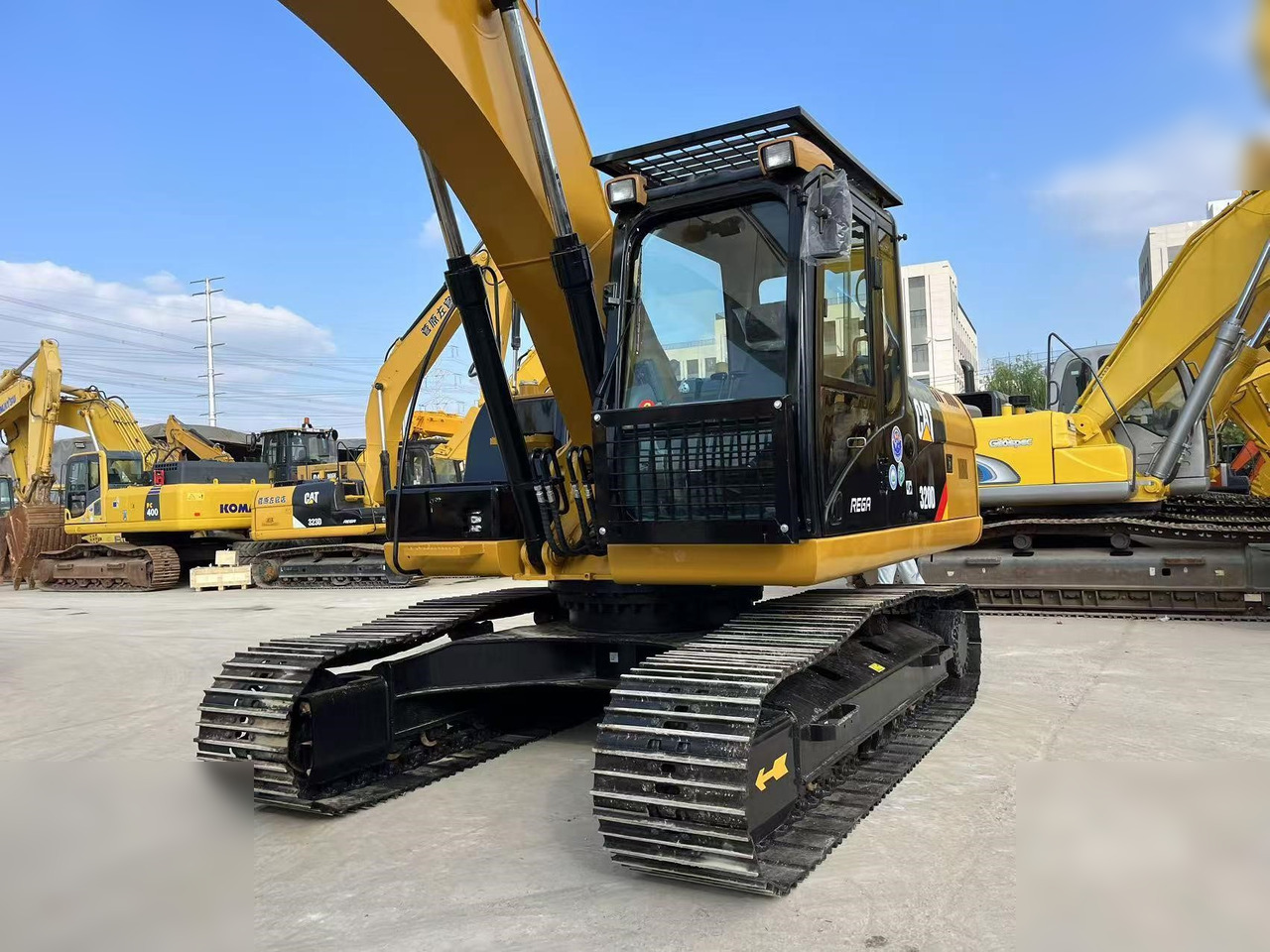CATERPILLAR 320D - حفار زحاف: صورة 5 CATERPILLAR 320D - حفار زحاف: صورة 5