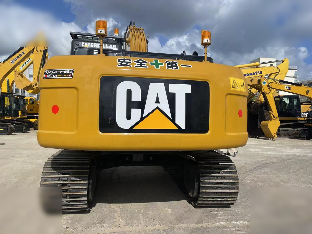 CATERPILLAR 320D - حفار زحاف: صورة 3 CATERPILLAR 320D - حفار زحاف: صورة 3